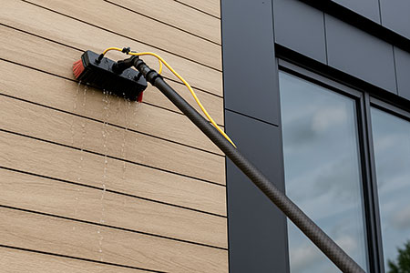 Bardage en résine ou matériaux techniques